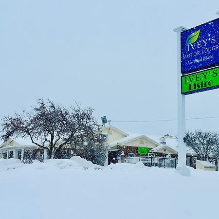 Ivey'S Motor Lodge Houlton Exterior foto