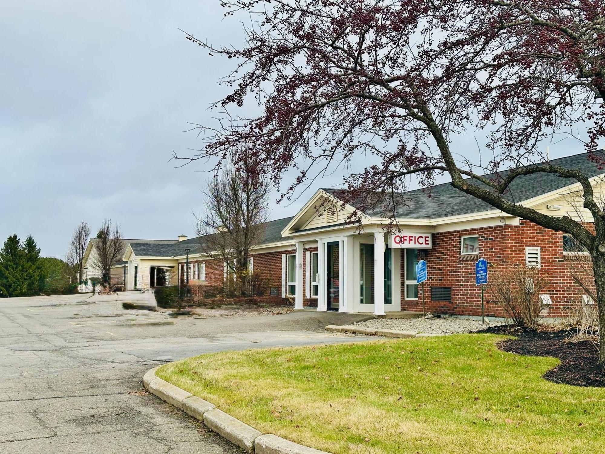 Ivey'S Motor Lodge Houlton Exterior foto